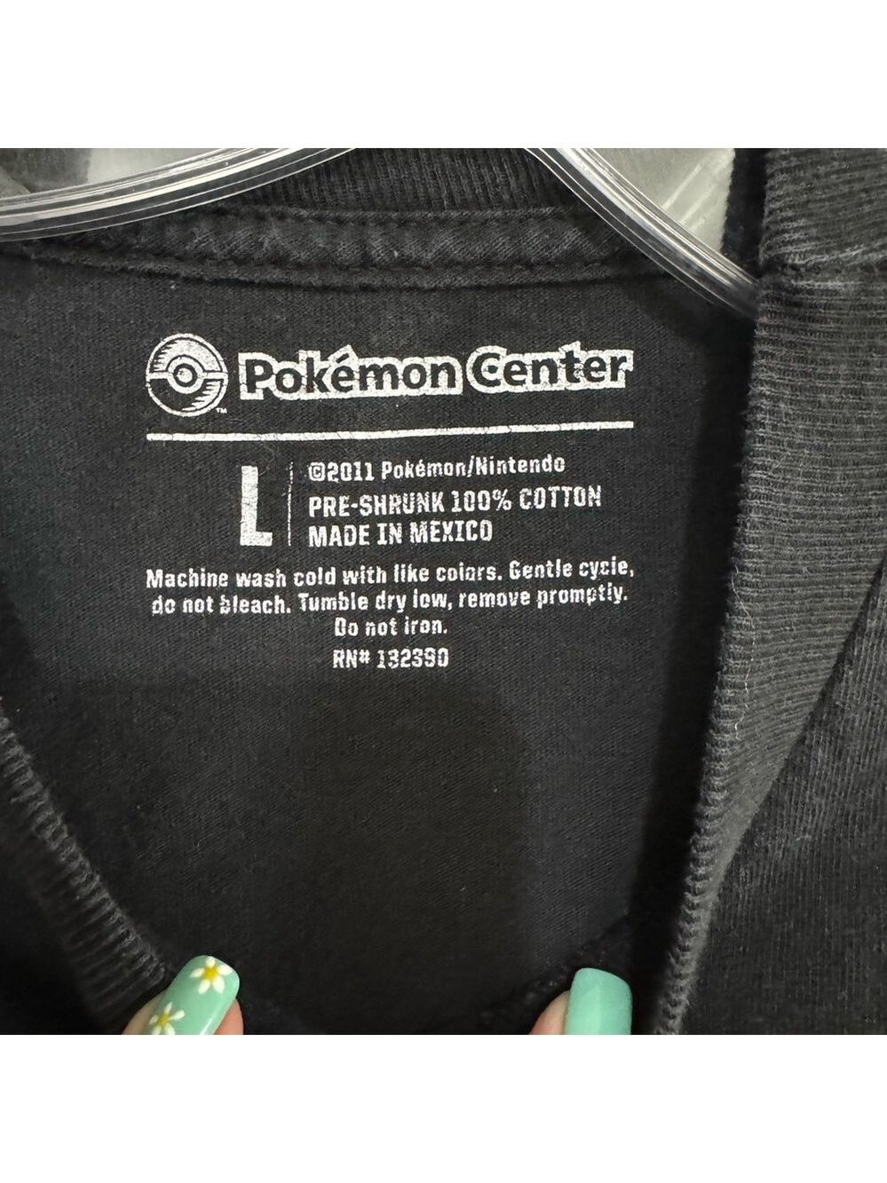 Boy's Pokémon Center 2011 Pikachu Double Sided Graphic Short Sleeve Tee. Size L - Picture 4 of 5
